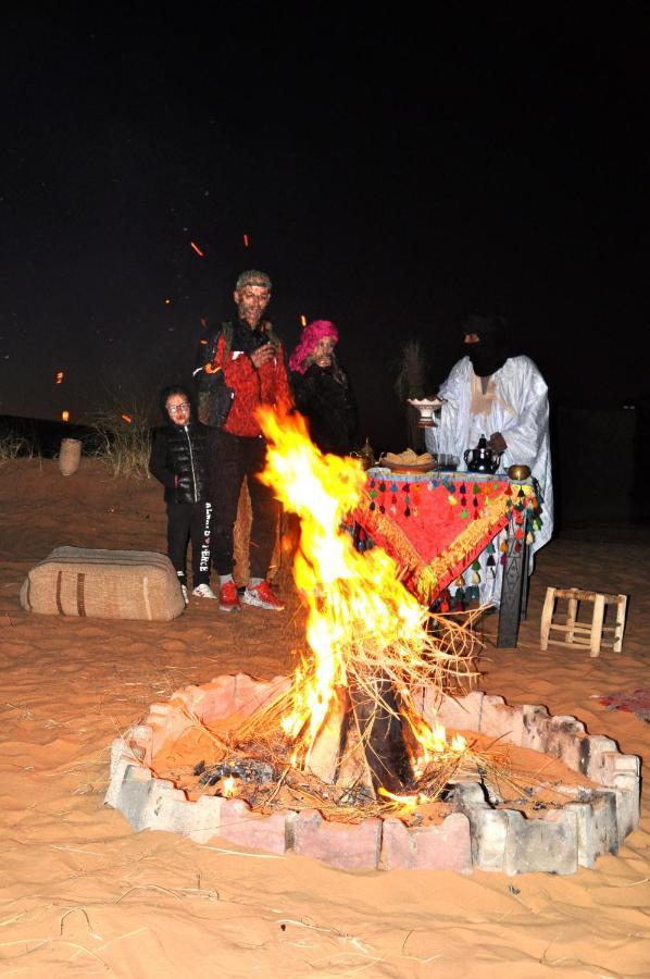 Tuareg Luxury Camp Hotel Merzouga Bagian luar foto